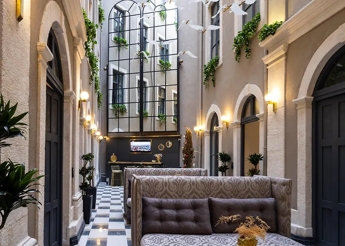 Ferman Port Hotel - Special Category