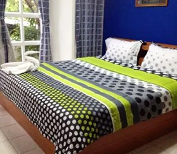 Summer Breeze Inn Hotel Wichit
