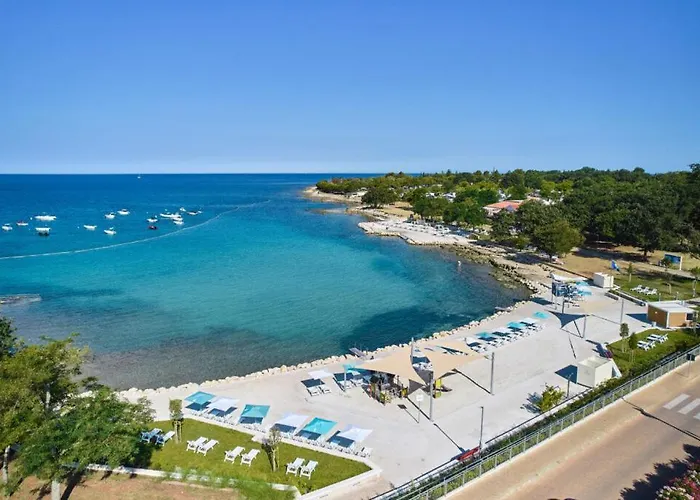 Albatross Mobile Homes On Camping Park Umag Karigador