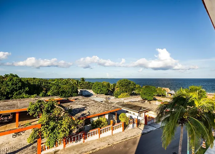 Capital O Oxtankah,Chetumal Bay