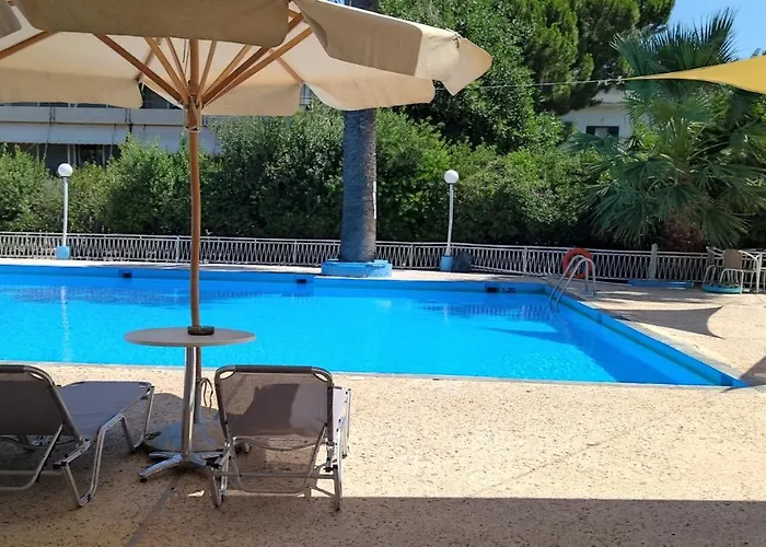 Nireus Hotel Néa Mákri