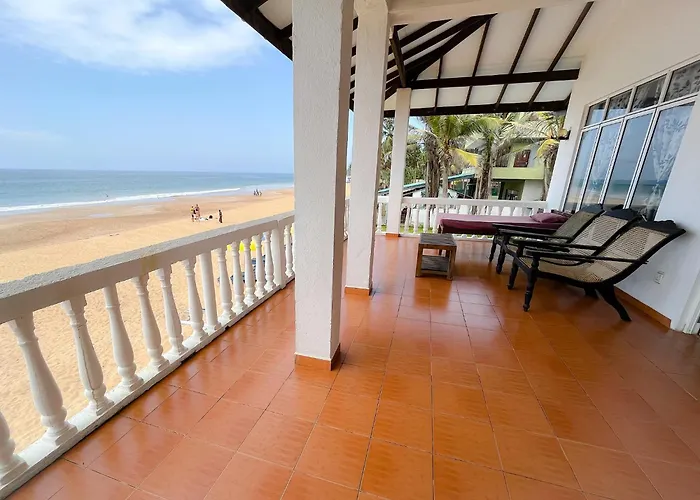 Pearl Island Beach Hotel Hikkaduwa
