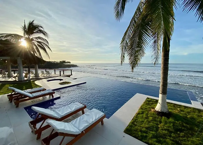 Vista Las Olas Surf Resort