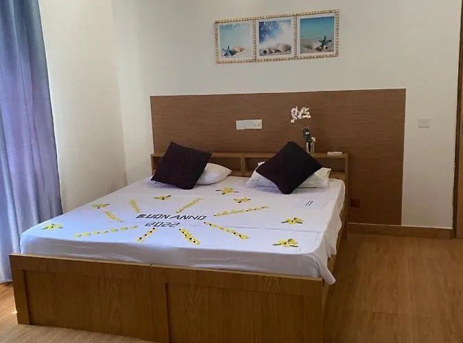 Hotel Mantha View Keyodhoo 