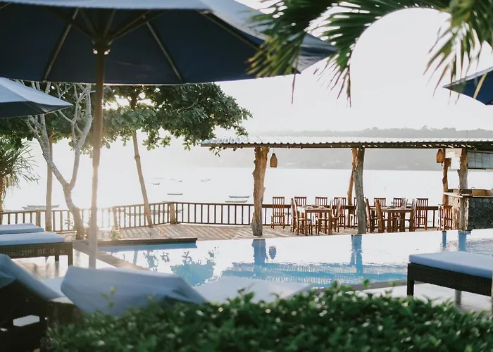 Dini D'Nusa Lembongan