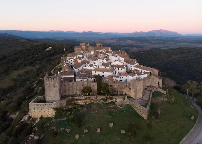 Hotel Tugasa Castillo De Castellar