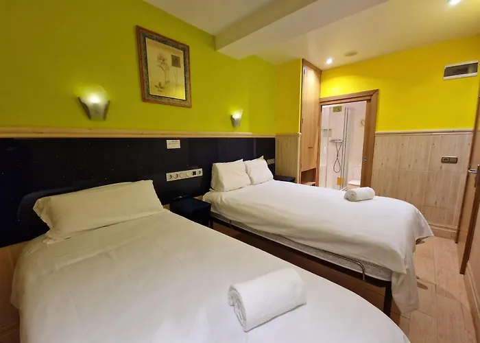Pension Izar Bat Guesthouse