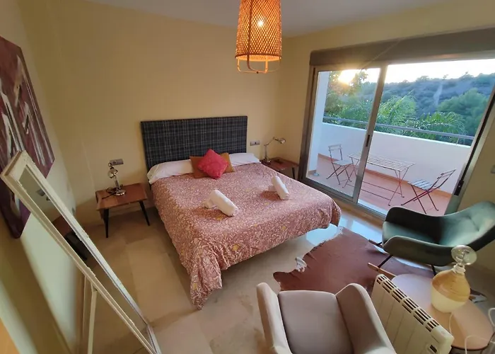 Villa Aguilas Club Guest House