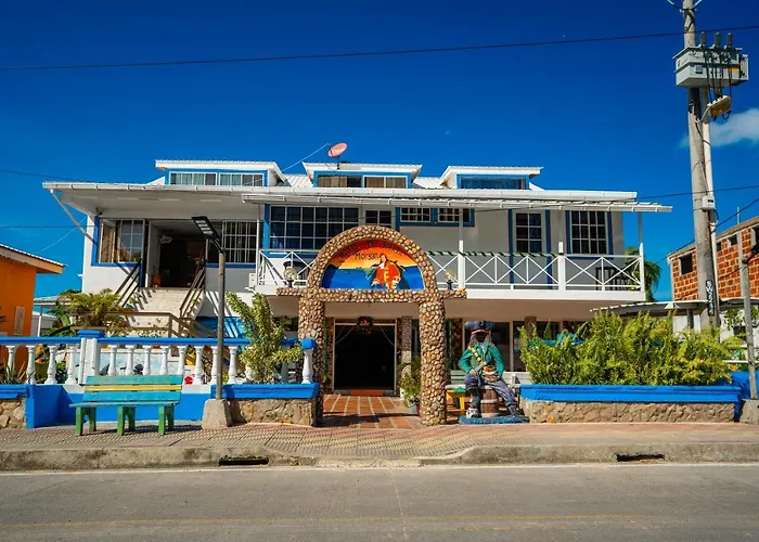 Hotel El Pirata Morgan Fresh Water Bay