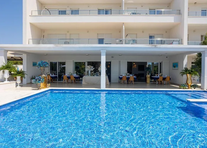 Perla Resort