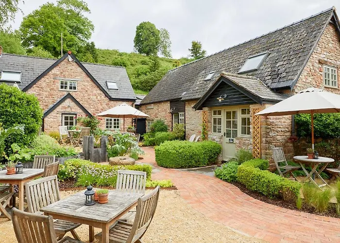 Tudor Farmhouse Hotel