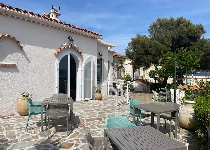 Hôtel Astria Le Lavandou