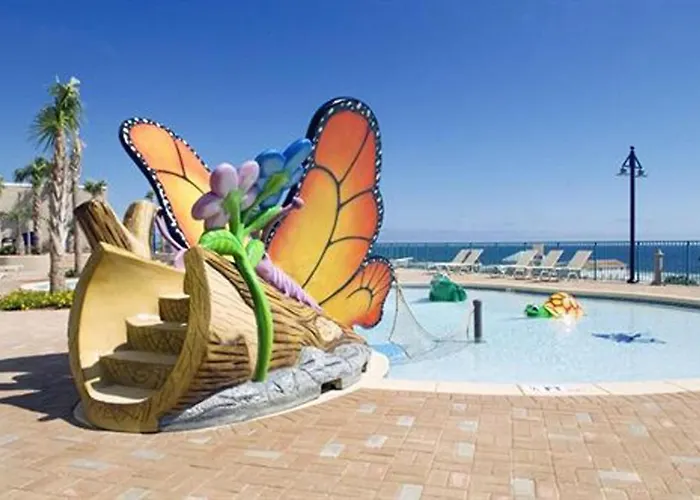 Laketown Wharf Resort: Family-Friendly Beachfront Condos with Lake Views
