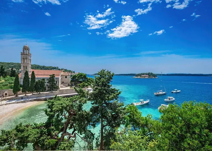 Beach Bay Hvar