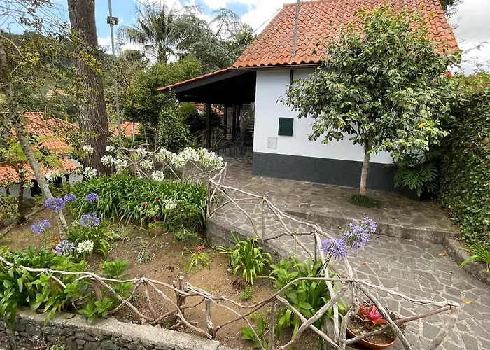 Casas De Campo Do Pomar B&B - Self Check-In Santana 