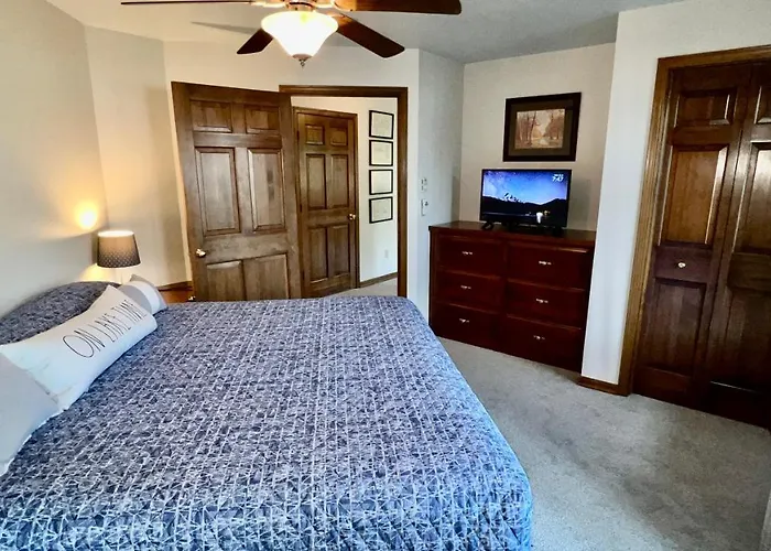 Baileys Harbor Yacht Club Resort