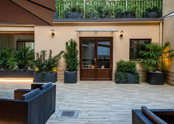 Hotel Urbani