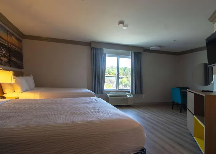 Days Inn By Wyndham Carlsbad