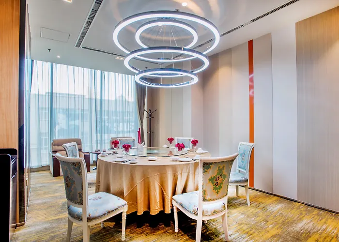 Holiday Inn Express City Centre Dalian By Ihg