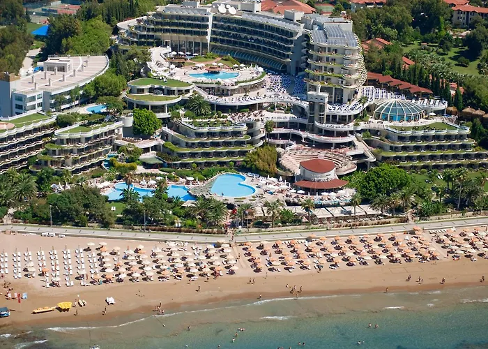 Sunrise Queen Luxury Hotel Side