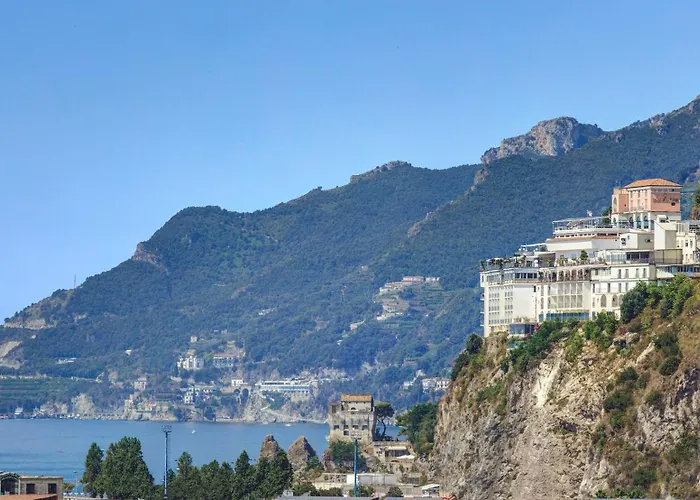 Lloyd'S Baia Hotel Vietri