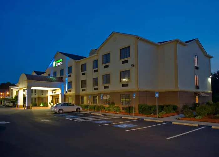 Holiday Inn Express & Suites Acworth - Kennesaw Northwest By Ihg