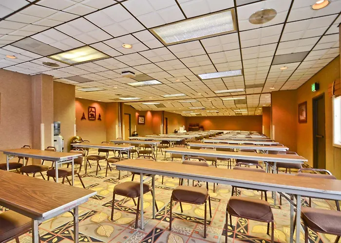 Best Western Bidarka Inn