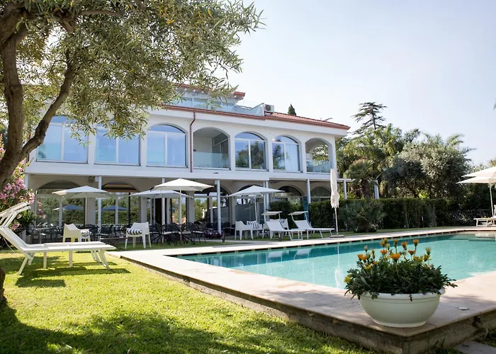 Sicilia'S Art Hotel & Spa Aci Trezza