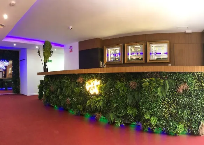 Good Vibes Only Capsule Hostel Malaga