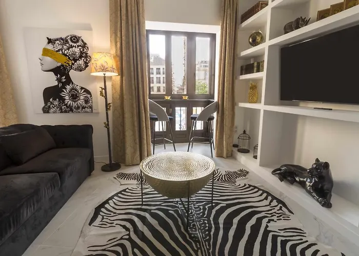 The Clock House - Luxury Urban Suites