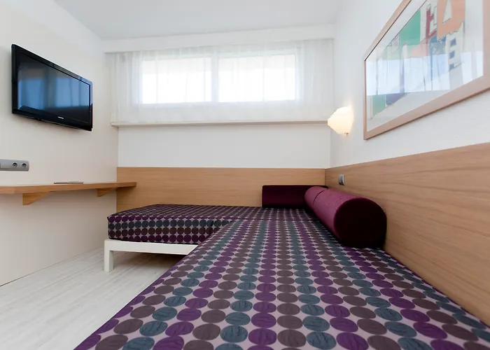 Insotel Cala Mandia Resort