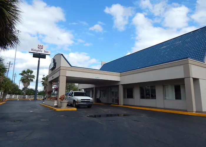 Knights Inn - Plant City