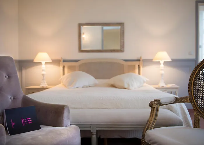 Hotel Chateau De L'Hermitage Pontoise
