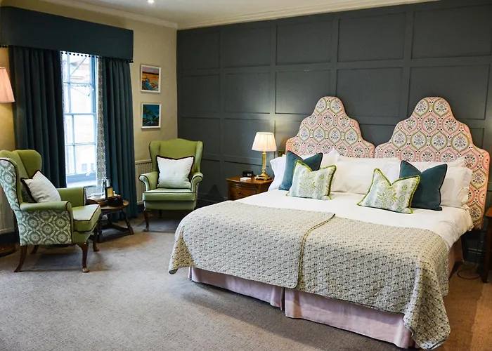 Crown Hotel
