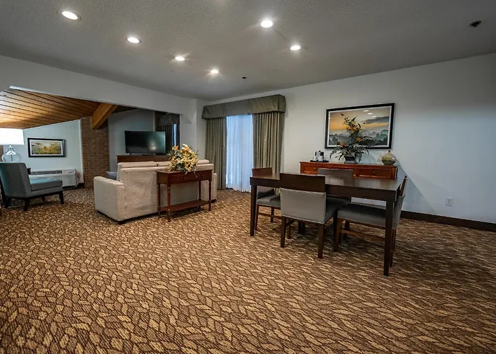 Christopher Inn And Suites