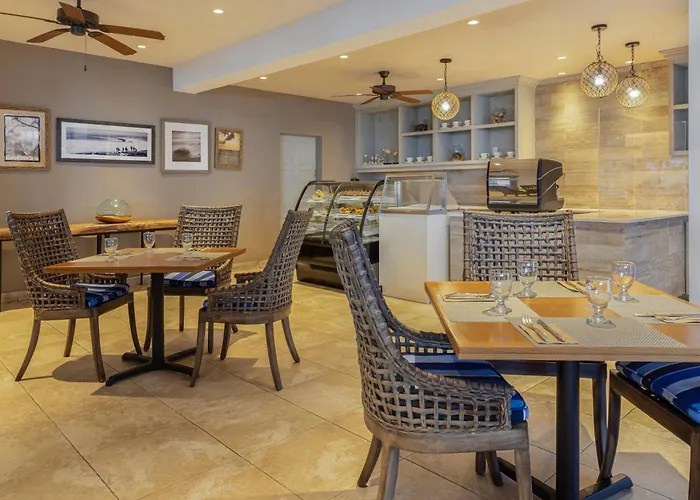 Waves Resort&Spa, Barbados, An Autograph Collection All-Inclusive Resort Saint James