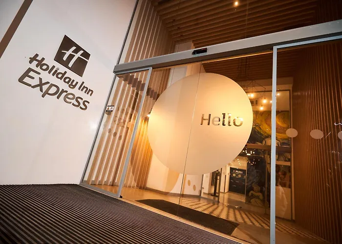 Holiday Inn Express - Malta By Ihg San Ġiljan