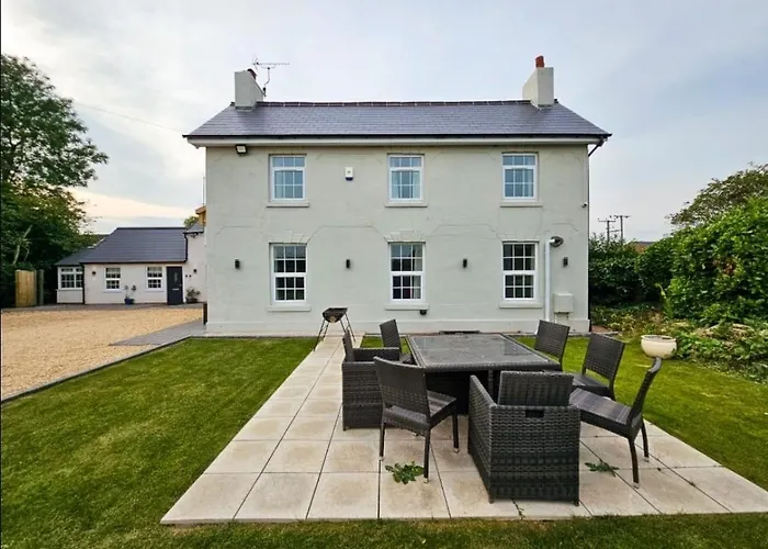Granary Villa Kidderminster