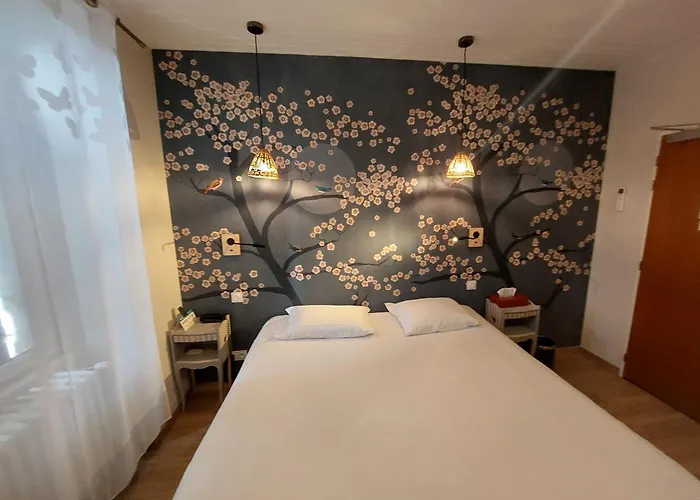 Logis Hôtel Les Voyageurs