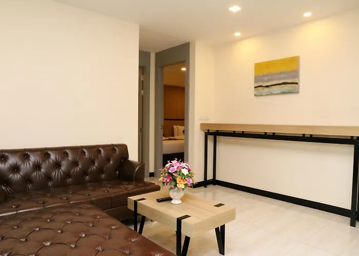 Crystal Palace Luxury Hotel Pattaya