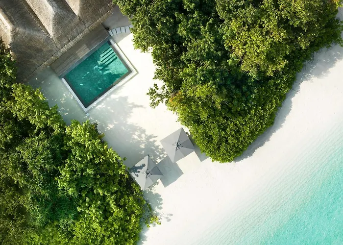 Vakkaru Maldives - Luxury Private Island Resort