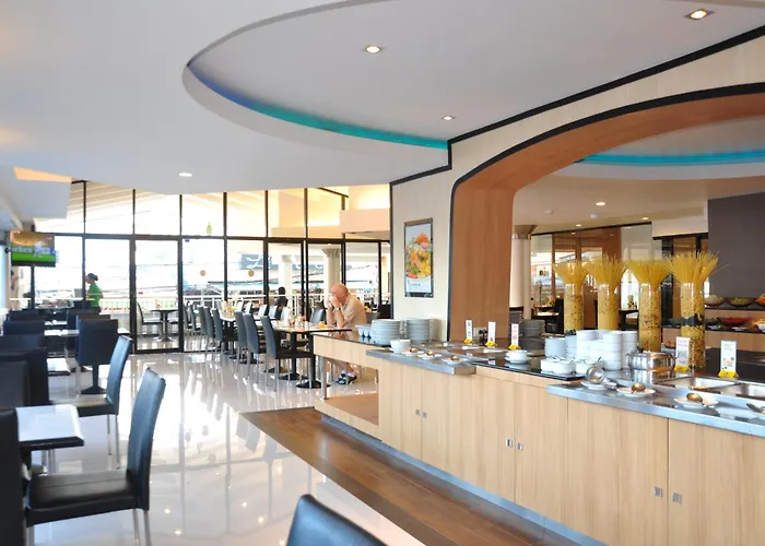 Flipper Lodge Hotel - SHA Extra Plus