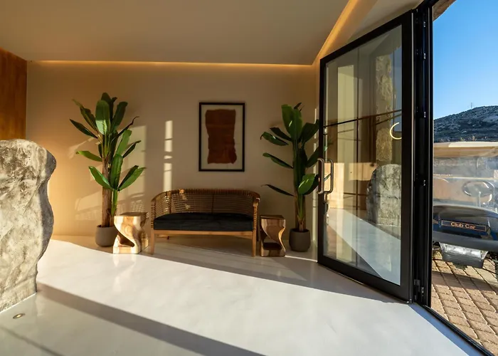 Ftelia Black Villas