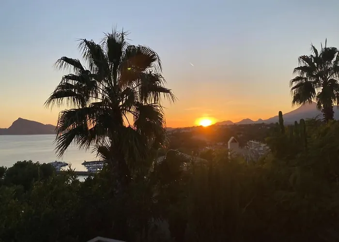 El jardin Botánico Villa LUZ Altea