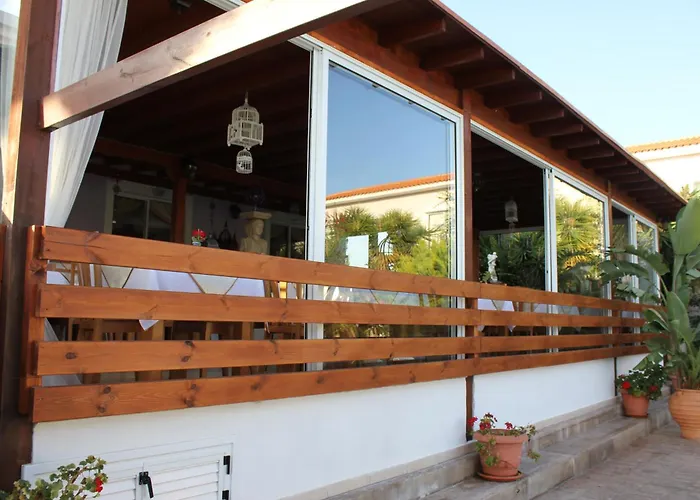 Akamanthea Holiday Village Polis
