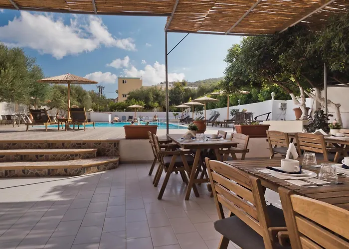Regina Studios&Hotel Kárpatos