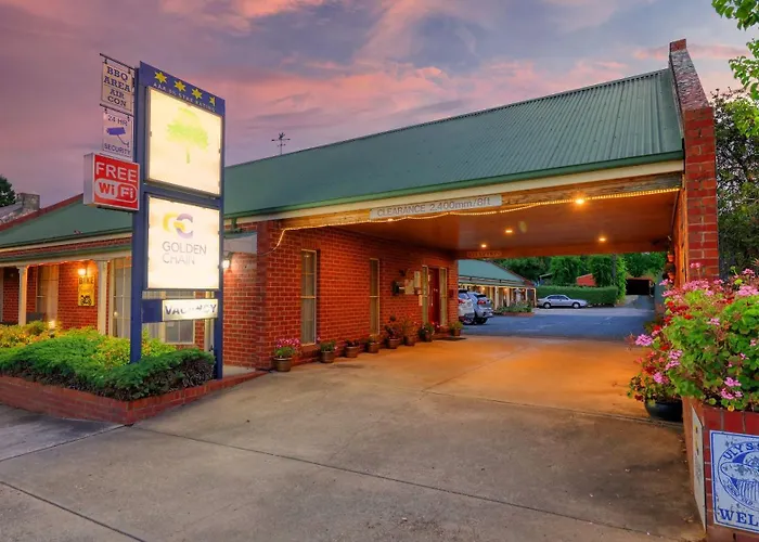 Elms Motor Inn