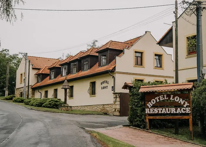 Hotel Lony