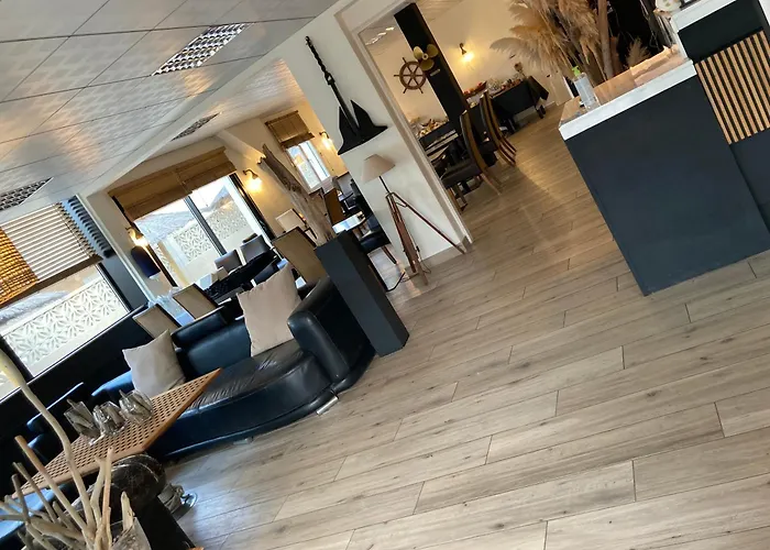 Hotel De La Mer - Barcares, A 100 M De La Plage Le Barcarès