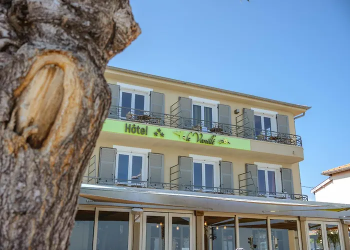 Hotel Du Bord De Mer "Le Vanille"